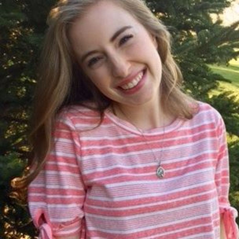 Meet your Posher, Gabriella